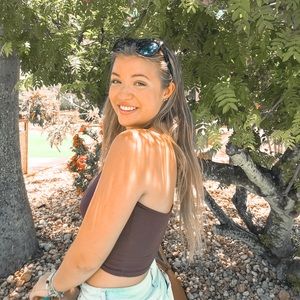 Meet your Posher, Courtney